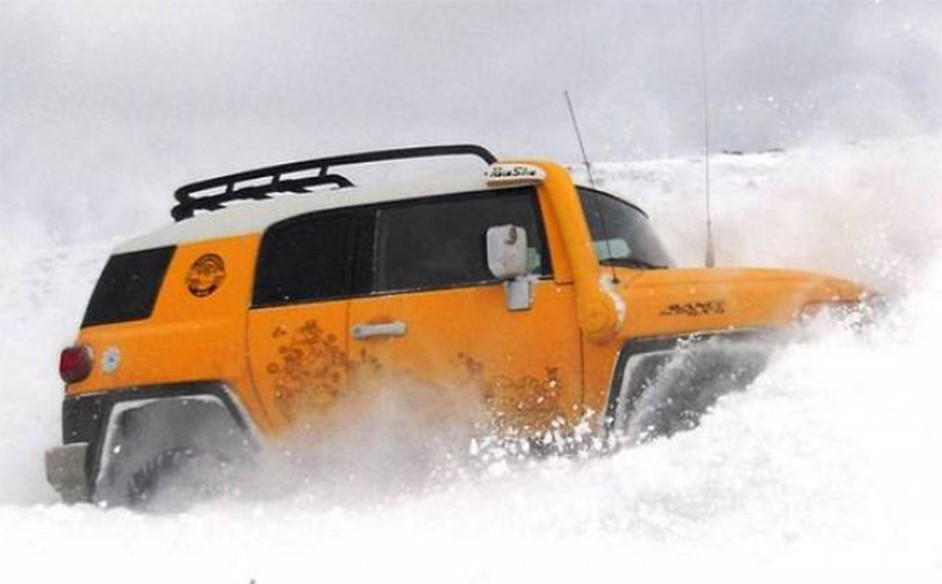 TOYOTA FJ CRUISER