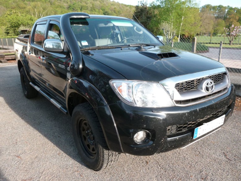 TOYOTA HILUX / HILUX REVO
