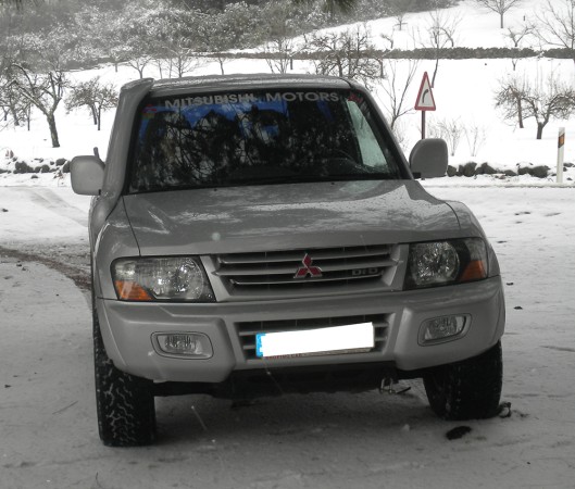 MITSUBISHI MONTERO DI-D