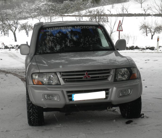 MITSUBISHI MONTERO DI-D