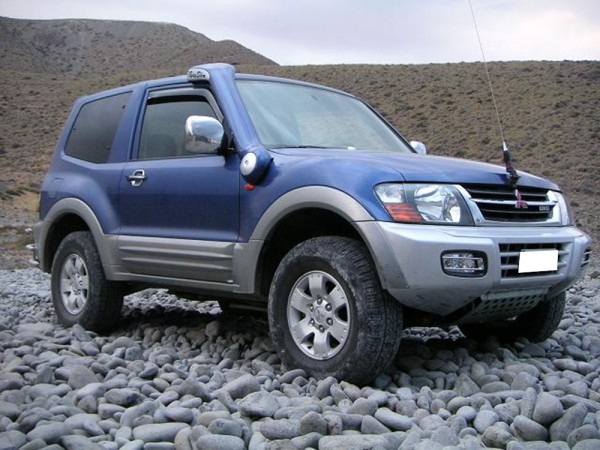 MITSUBISHI MONTERO DI-D
