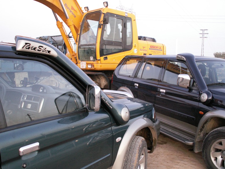 MITSUBISHI PAJERO /SUPER EXCEED / MONTERO/ SPORT