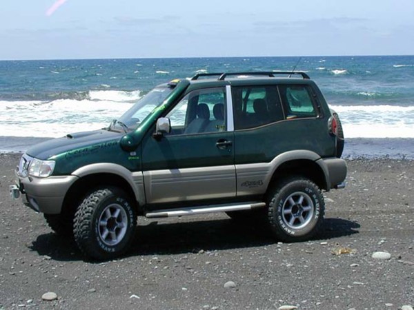 NISSAN TERRANO II