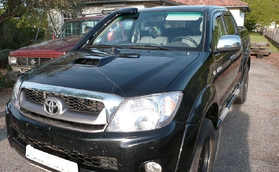 TOYOTA HILUX VIGO